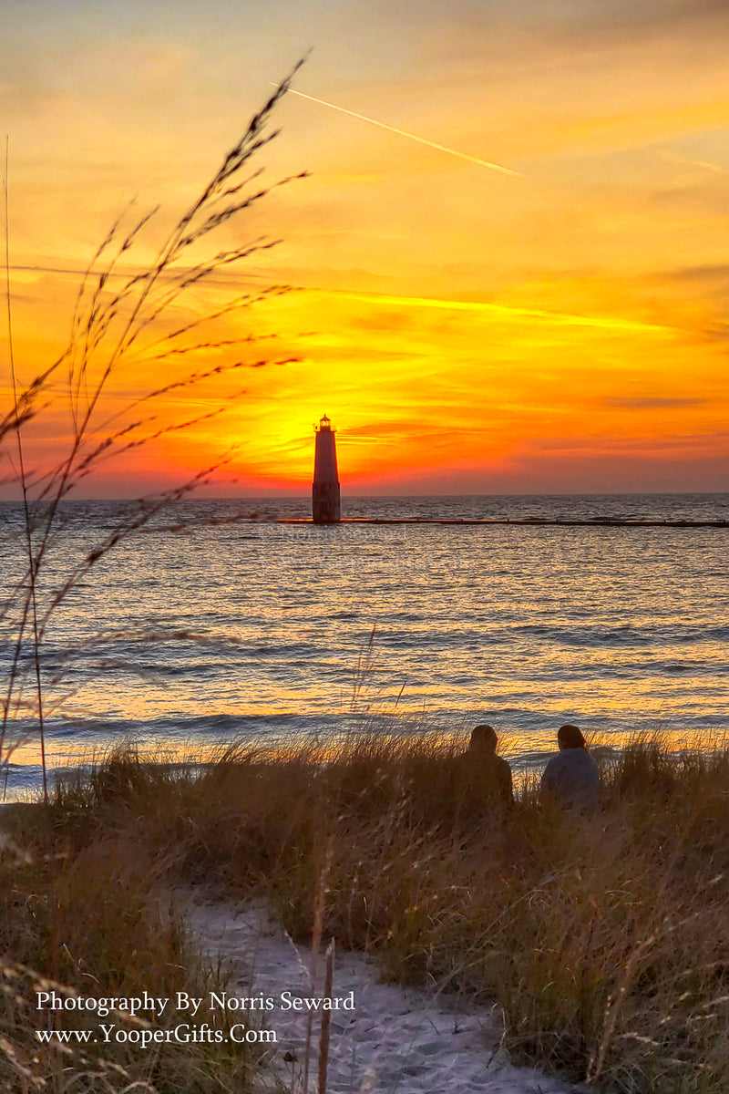 Lighthouse Frankfort Michigan Sunset -2632 – Seward's Wood-n-Crafts