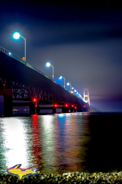 Michigan Photography Royalty Free Stock Images foggy night at the Mackinac Bridge