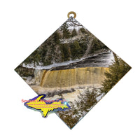 Hanging Tile ~ Upper Tahquamenon Falls -6040