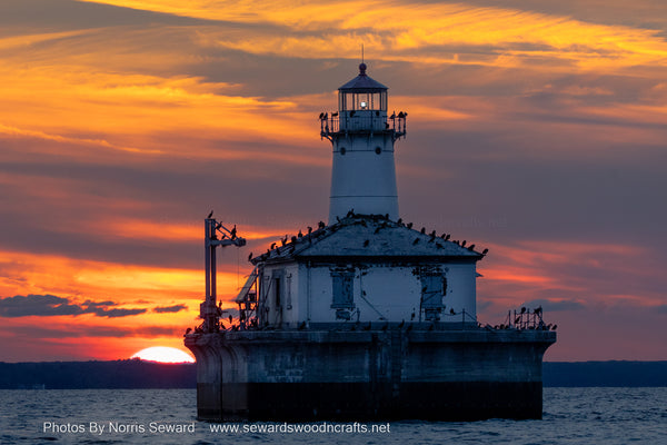 Sunset On Fourteen Foot Shoal Lighthouse Cheboygan Michigan Great Lakes Lighthouse Photography