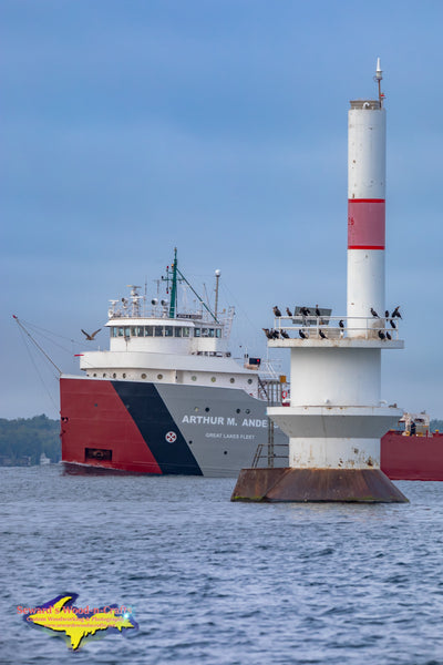 Great Lakes Freighters Arthur M Anderson Light 26 -4966